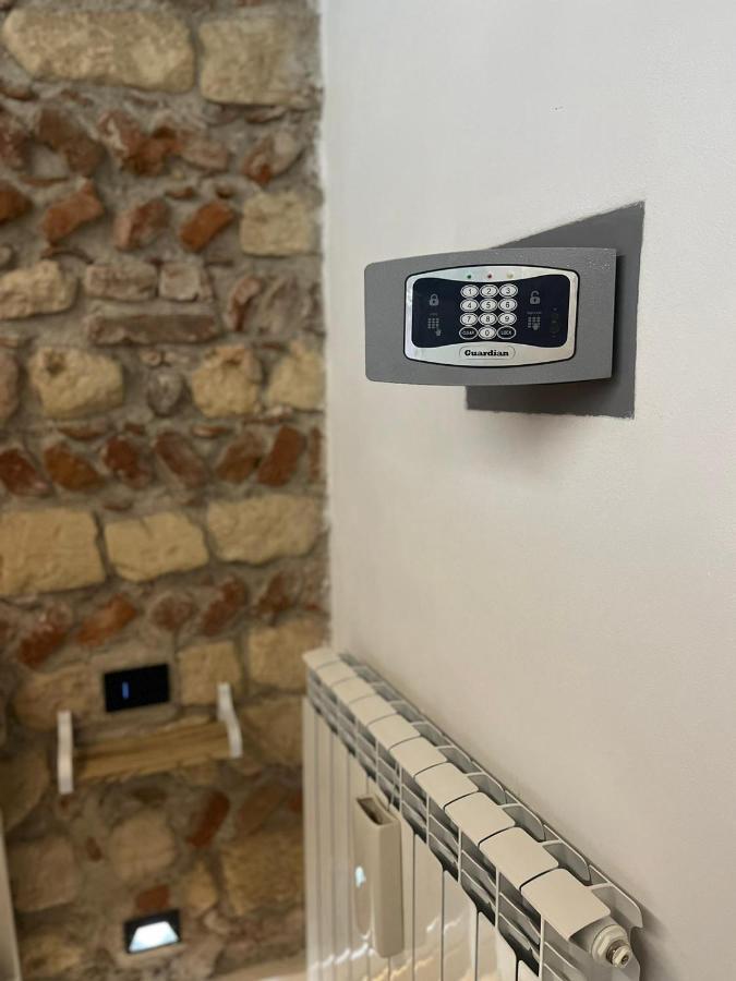 Teodorico Room & Apartment فيرونا المظهر الخارجي الصورة