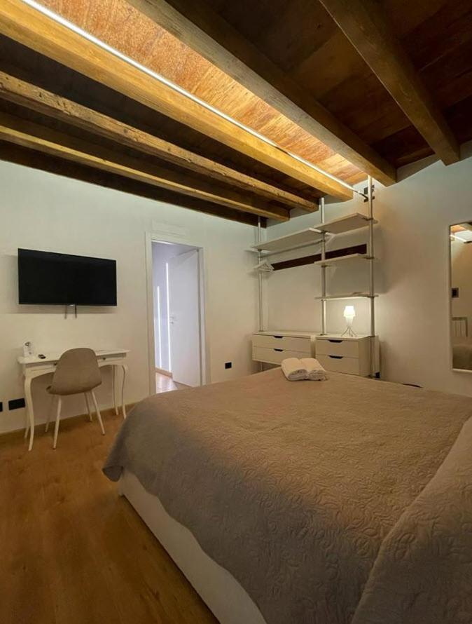 Teodorico Room & Apartment فيرونا المظهر الخارجي الصورة